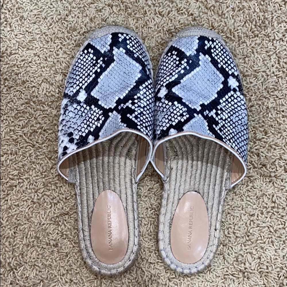 Banana republic snakeskin espadrille slides